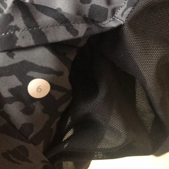 Lululemon Lab Noir Jacket - Picture 5 of 5